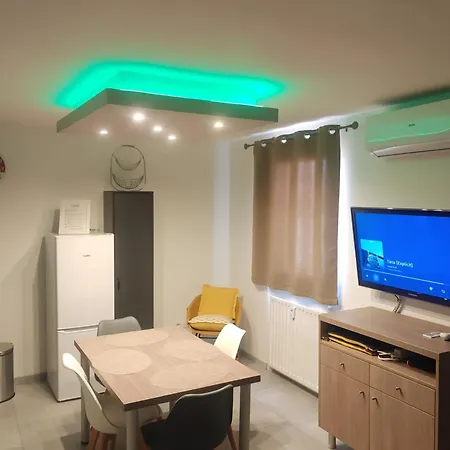 Cosy Proche Et Centre Fréjus