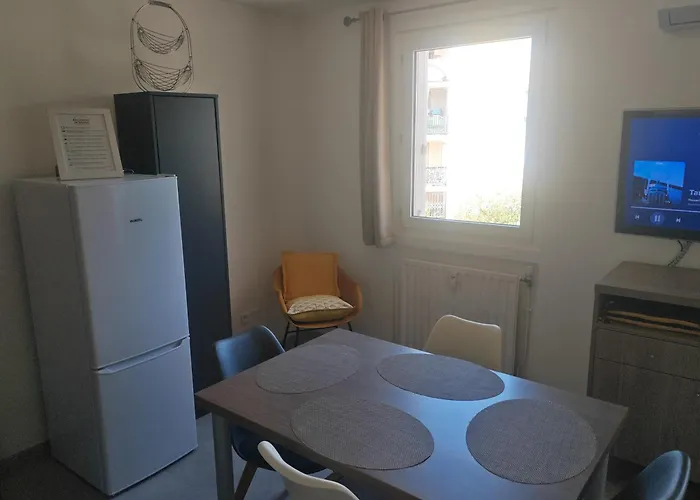 Cosy Proche Et Centre شقة Fréjus