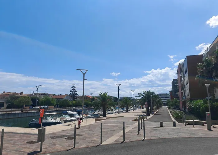 Cosy Proche Et Centre Fréjus